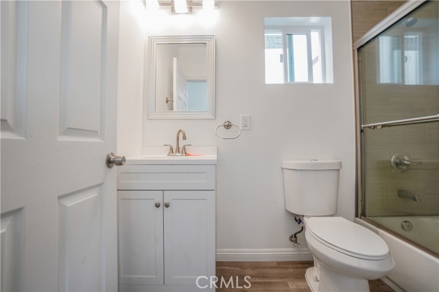 Detail Gallery Image 14 of 25 For 4921 1/2 Normandie, Los Angeles,  CA 90037 - 4 Beds | 4/1 Baths