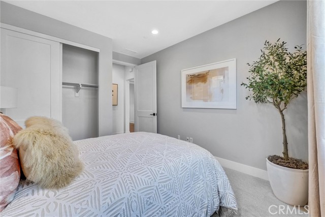 236 Collino, Irvine CA: https://media.crmls.org/medias/02ab6f79-5299-44fe-83fa-5de64ed6626b.jpg