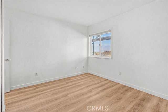 4064 Huerfano Avenue, San Diego CA: https://media.crmls.org/medias/02ab7e66-9d40-43b0-92f1-c55be2d34c30.jpg