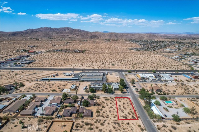 Detail Gallery Image 5 of 7 For 6650 Hillview Rd, Joshua Tree,  CA 92252 - – Beds | – Baths