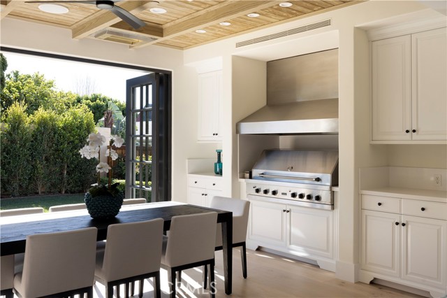Detail Gallery Image 14 of 38 For 260 Evening Canyon Rd, Corona Del Mar,  CA 92625 - 4 Beds | 4/1 Baths