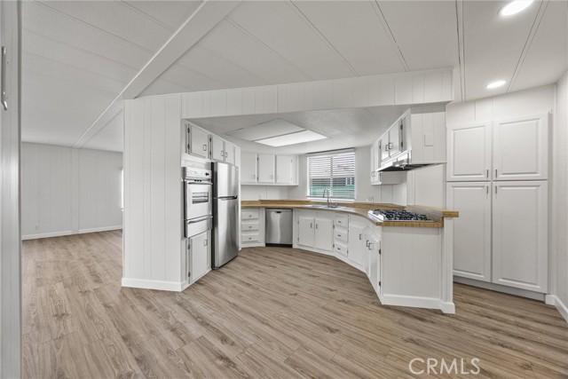 Detail Gallery Image 10 of 31 For 103 Cedarwood Ln, Bakersfield,  CA 93308 - 3 Beds | 2 Baths