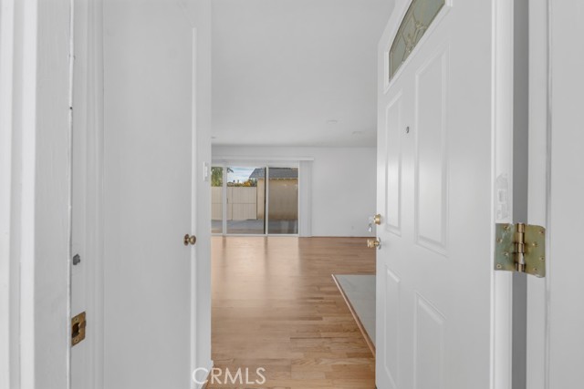 7758 Mason Avenue, Winnetka CA: https://media.crmls.org/medias/02ae9671-f4b3-4d70-8a3f-ded846adccdc.jpg