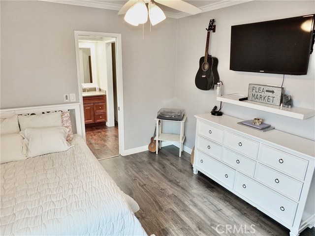 4513 N Paramount Boulevard, Lakewood CA: https://media.crmls.org/medias/02af2af5-da2f-4b2f-abc1-3a4596730049.jpg