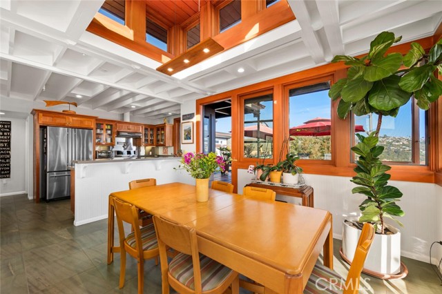 1687 Temple Hills Drive, Laguna Beach CA: https://media.crmls.org/medias/02af33a7-e864-4746-8201-0dd568ef63b2.jpg