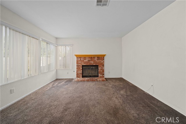 39829 Gorham Lane, Palmdale CA: https://media.crmls.org/medias/02b0ad4b-db68-4d37-b960-bc3afb13a4bf.jpg