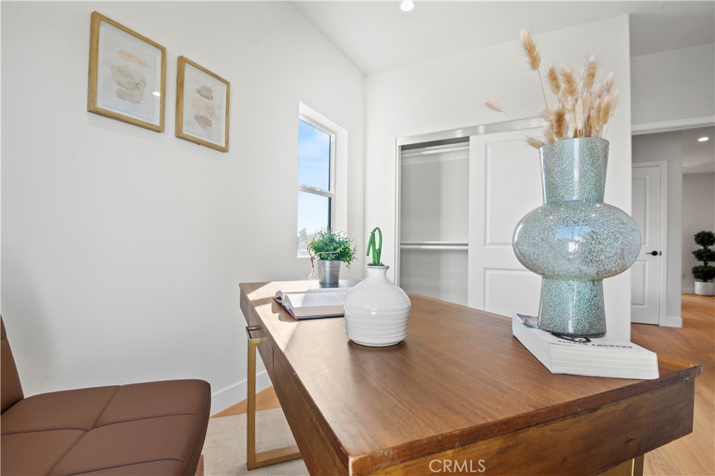 MLS #OC25253877 image #14