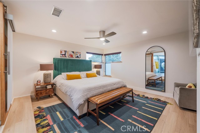 Detail Gallery Image 23 of 49 For 358 Santa Ana, Long Beach,  CA 90803 - 3 Beds | 3 Baths