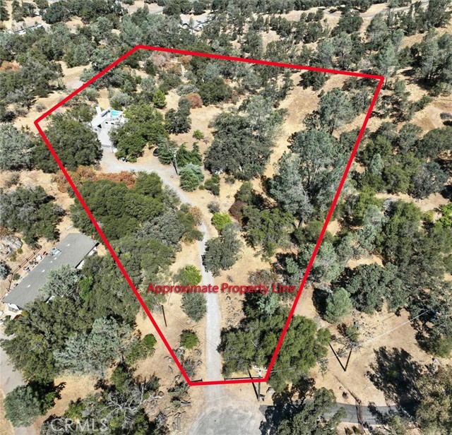 42480 Ranger Circle Way, Coarsegold CA: https://media.crmls.org/medias/02b21223-0c73-4d74-a663-e11b94c8c514.jpg