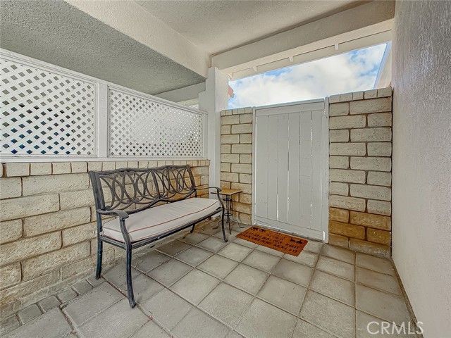2037 Freesia Avenue, Simi Valley CA: https://media.crmls.org/medias/02b2945e-9c1f-4077-8e46-8cf07e5b8ad0.jpg