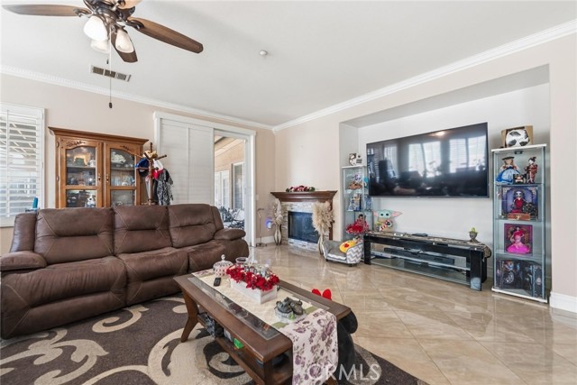 Detail Gallery Image 23 of 75 For 16636 Parsley, Fontana,  CA 92337 - 5 Beds | 3/1 Baths