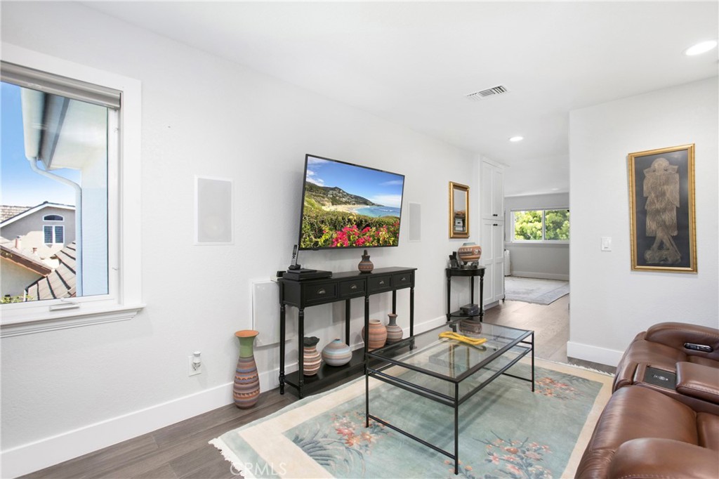 MLS #OC25163421 img 31