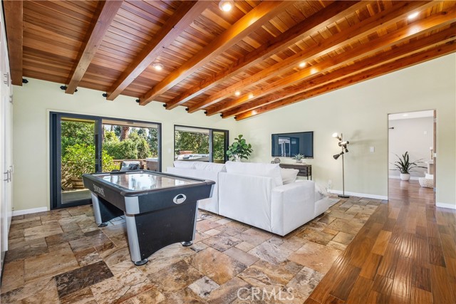 Detail Gallery Image 24 of 48 For 2120 Yucca, Fullerton,  CA 92835 - 4 Beds | 4 Baths