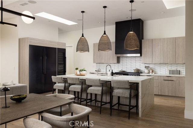 Detail Gallery Image 25 of 44 For 1615 Anita Ln, Newport Beach,  CA 92660 - 4 Beds | 4/1 Baths