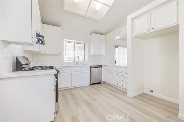 Detail Gallery Image 25 of 49 For 42520 52nd, Lancaster,  CA 93536 - 5 Beds | 3 Baths