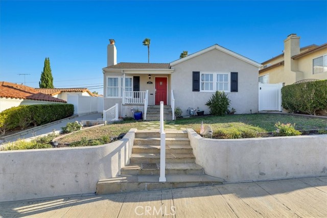 Detail Gallery Image 1 of 1 For 1327 W 16th St, San Pedro,  CA 90732 - 2 Beds | 1 Baths