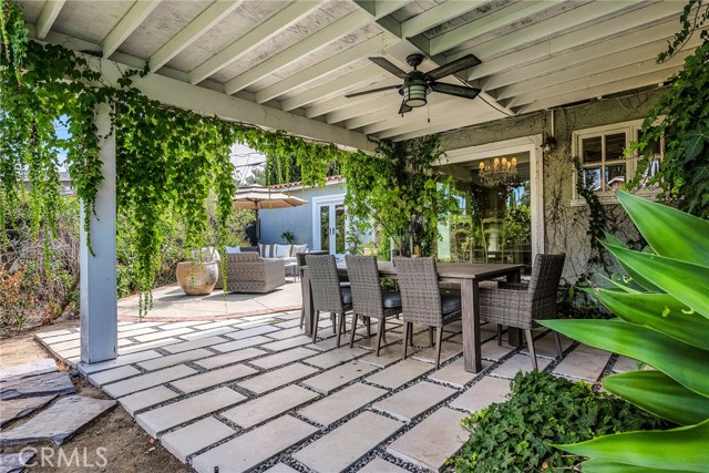 Detail Gallery Image 30 of 34 For 22015 Independencia St, Woodland Hills,  CA 91364 - 3 Beds | 2 Baths