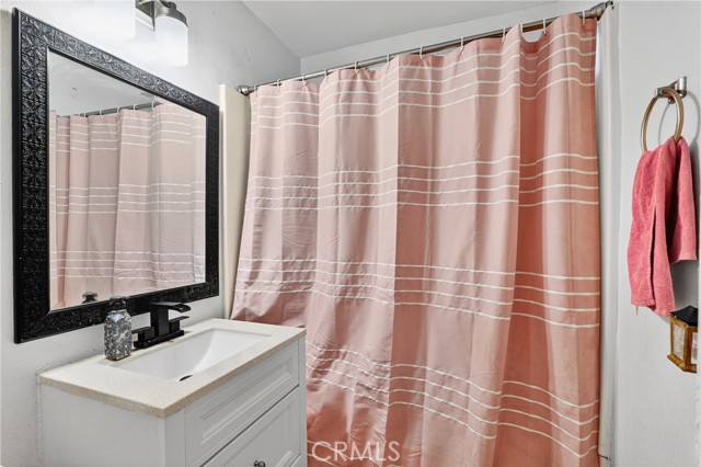 Detail Gallery Image 11 of 17 For 4209 Angelo St, Riverside,  CA 92507 - 4 Beds | 2 Baths