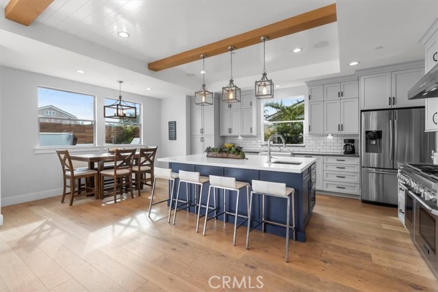 2306 Robinson Street, Redondo Beach, California 90278, 5 Bedrooms Bedrooms, ,4 BathroomsBathrooms,Residential,Sold,Robinson,SB22018047