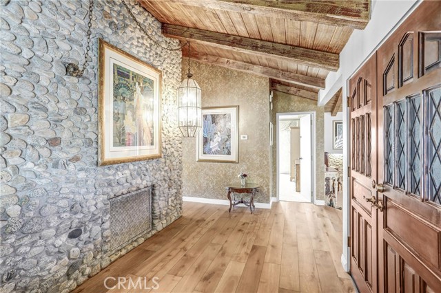 Detail Gallery Image 8 of 60 For 2376 Sunset Curv, Upland,  CA 91784 - 4 Beds | 3/1 Baths