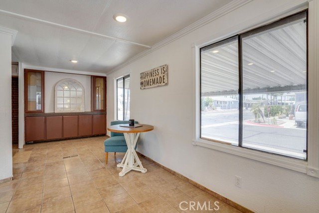 Detail Gallery Image 7 of 22 For 1855 E Riverside Dr #370,  Ontario,  CA 91761 - 3 Beds | 2 Baths