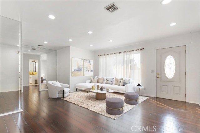 Detail Gallery Image 1 of 11 For 520 Magnolia Ave a,  Brea,  CA 92821 - 2 Beds | 1 Baths