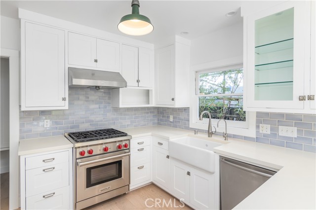 Detail Gallery Image 24 of 38 For 243 Windward, Venice,  CA 90291 - 2 Beds | 2 Baths