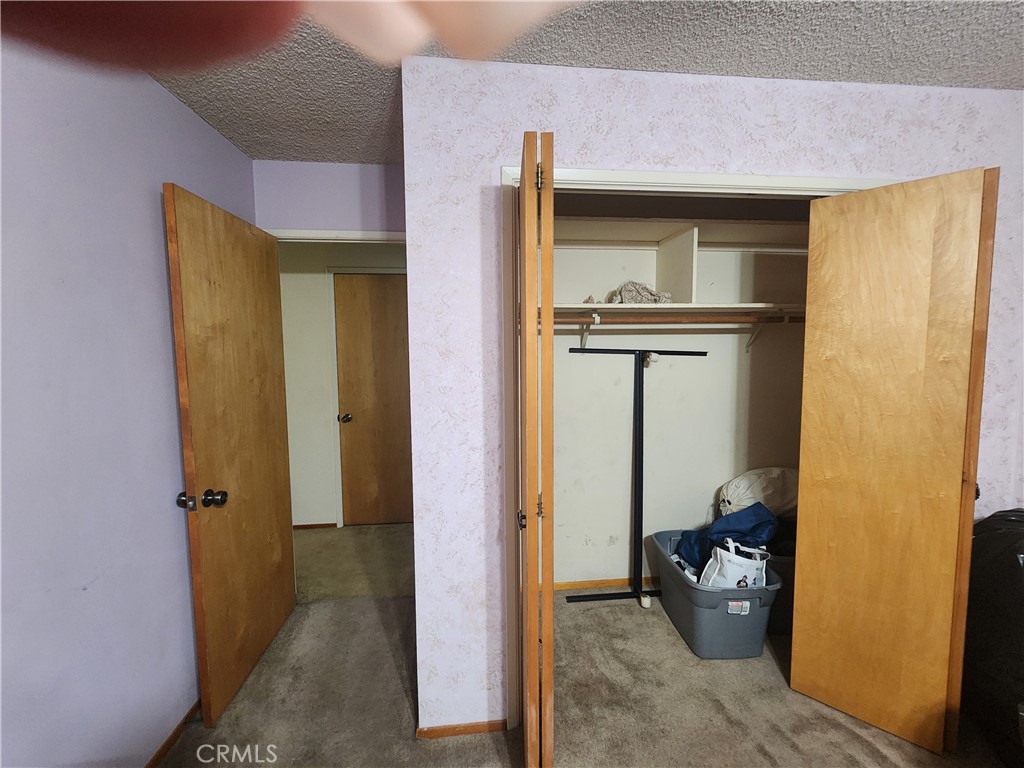https://media.crmls.org/medias/02bcf404-9b08-420d-9943-392c4f29a7fa.jpg?preset=X-Large