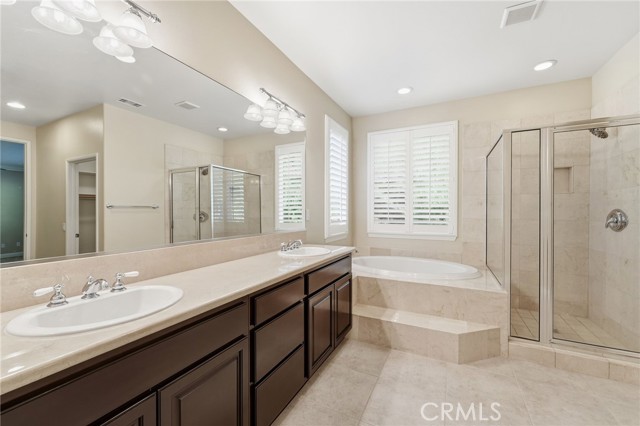 Detail Gallery Image 25 of 35 For 11548 Santini Ln, Porter Ranch,  CA 91326 - 5 Beds | 4 Baths