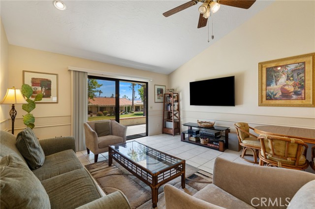 Detail Gallery Image 8 of 38 For 40900 La Costa Cir, Palm Desert,  CA 92211 - 2 Beds | 2 Baths