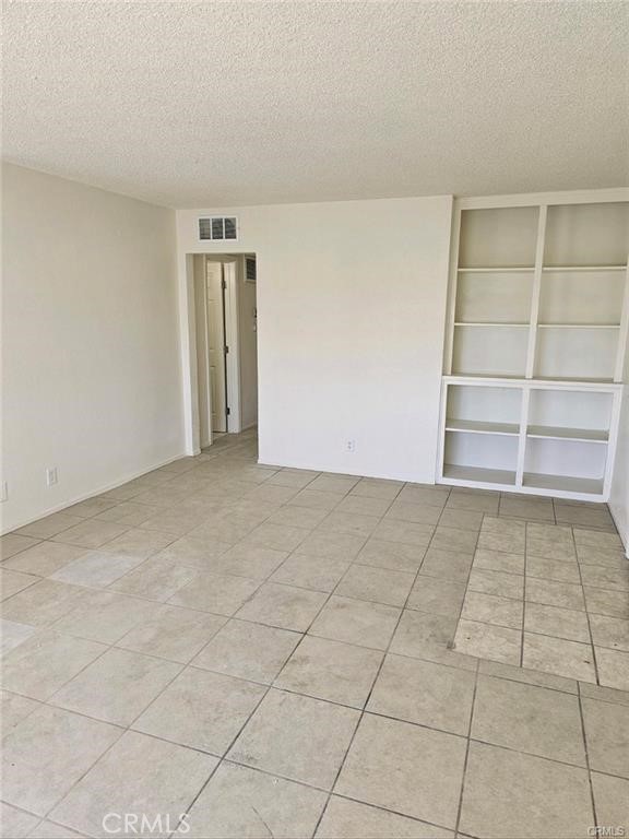 1401 N F Street, San Bernardino CA: https://media.crmls.org/medias/02bf21ce-ba85-4831-b06c-65f3954aacc7.jpg