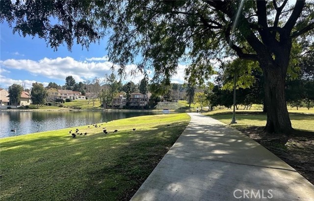 Detail Gallery Image 37 of 43 For 23675 Park Capri #24,  Calabasas,  CA 91302 - 2 Beds | 2 Baths
