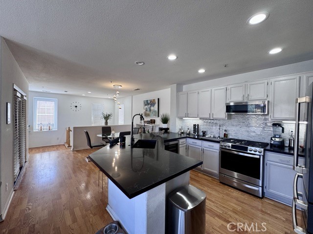 33423 Winston Way, Temecula CA: https://media.crmls.org/medias/02bf4b68-b0c8-44f6-b13e-05d7eff7d361.jpg