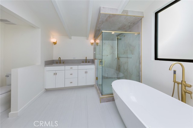 Detail Gallery Image 17 of 23 For 12745 Hartland Street, North Hollywood,  CA 91605 - 3 Beds | 2/1 Baths