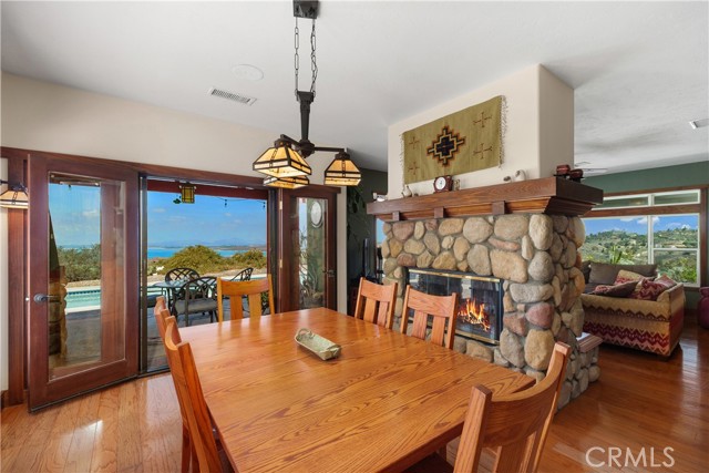 21475 Ridgedale Drive, Lake Mathews CA: https://media.crmls.org/medias/02bfb85a-a386-45f2-8aa2-047efc48c6f8.jpg