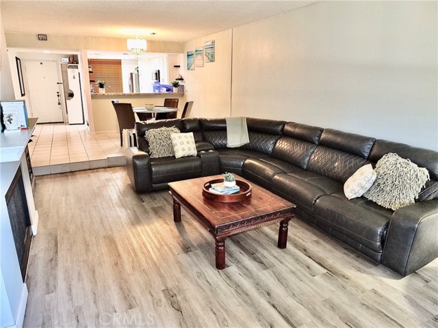 Detail Gallery Image 13 of 47 For 1655 Clark #124,  Long Beach,  CA 90815 - 2 Beds | 2 Baths