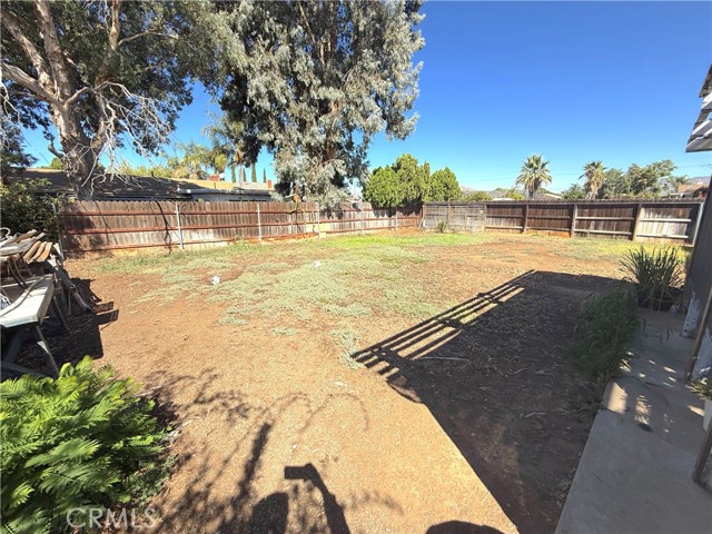 13591 Rundell Drive, Moreno Valley CA: https://media.crmls.org/medias/02bfc6d6-708c-4a2d-9793-e44db817c8a7.jpg