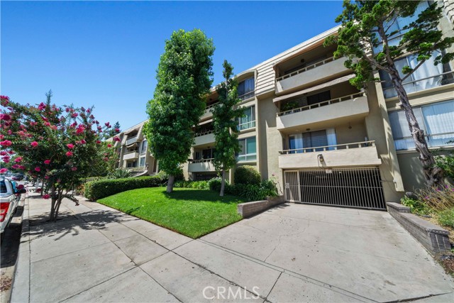 Detail Gallery Image 24 of 27 For 5215 Balboa Bld #203,  Encino,  CA 91316 - 2 Beds | 2 Baths