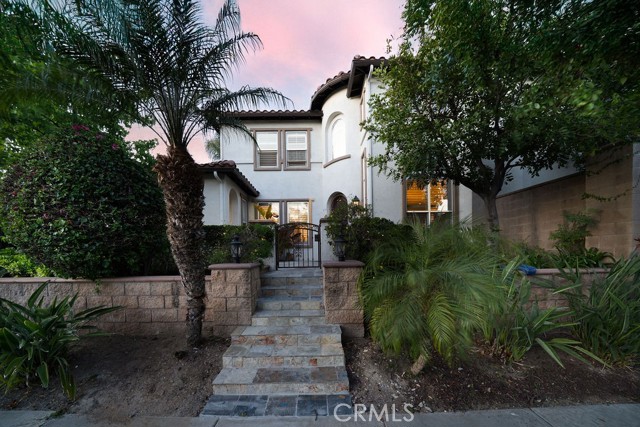 26 Upland, Irvine CA: https://media.crmls.org/medias/02c0fec6-0ce9-4eb6-827f-92b88cfd4ace.jpg