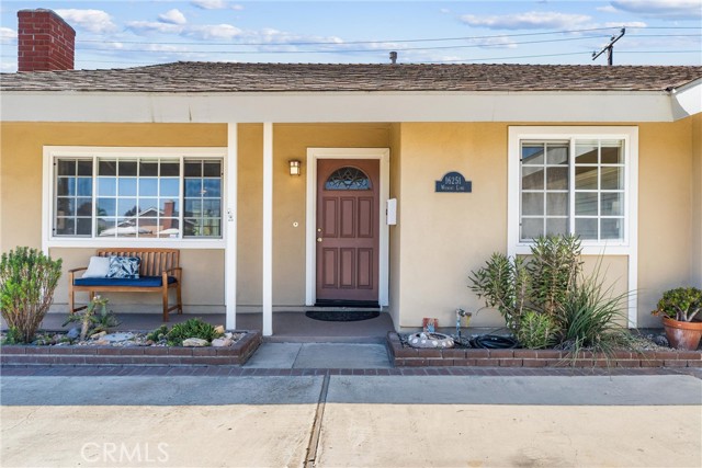 Detail Gallery Image 1 of 1 For 16251 Waikiki Ln, Huntington Beach,  CA 92649 - 3 Beds | 2 Baths