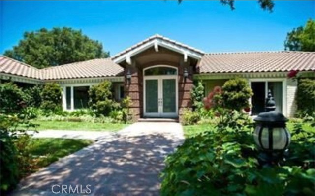 2538 Cameron Avenue Covina, California ENTERTAINER'S DELIGHT - SHOW LIKE A MODEL HOME in PARK LIKE BACK YARD - PROFESSIONALLY FURNISHED, LANDSCAPED AND MAINTAINED - SOUTH HILLS - single story custom home with designer touch through out the house. Almost an acre of professionally landscaped and maintained front and backyard. This home features 3 main floor bedrooms, and a huge library/office, travertine and hardwood floors, granite countertops, pro line appliances, custom window treatment, recess lights, central vacuum, large master suite with 2 walk-in closets and a huge deck. Upscale secluded neighborhood close to freeway and shopping centers, Mt. Sac community college, South Hills schools, golf course/ country club. Min income requirement: 3X the rent, no bankruptcy and delinquent accounts on the credit report