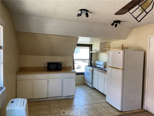 Detail Gallery Image 27 of 32 For 3755 Brockton Ave, Riverside,  CA 92501 - – Beds | – Baths
