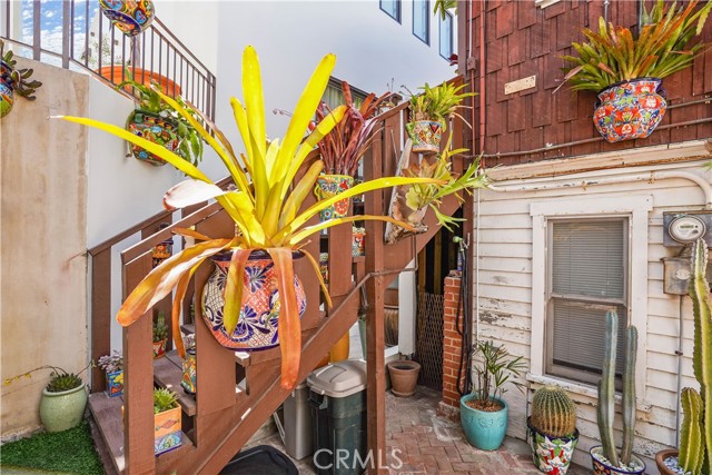 1720 Manhattan Avenue, Hermosa Beach, California 90254, 3 Bedrooms Bedrooms, ,2 BathroomsBathrooms,Residential,Sold,Manhattan,SB21061429