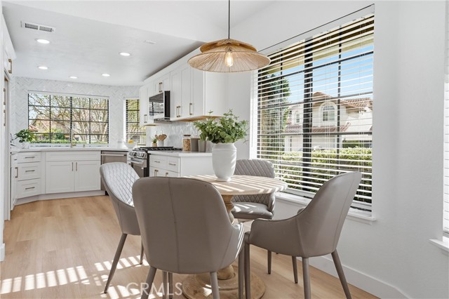 Detail Gallery Image 13 of 40 For 21 Pasada Valiente, Rancho Santa Margarita,  CA 92688 - 3 Beds | 2 Baths