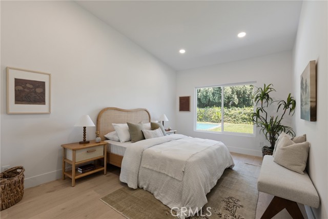 Detail Gallery Image 30 of 49 For 24211 Caris St, Woodland Hills,  CA 91367 - 4 Beds | 2/1 Baths