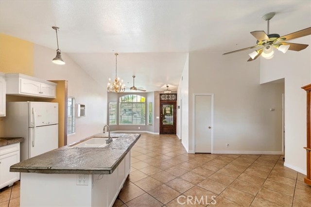 Detail Gallery Image 21 of 53 For 2701 W Windhaven Dr, Rialto,  CA 92377 - 4 Beds | 2 Baths