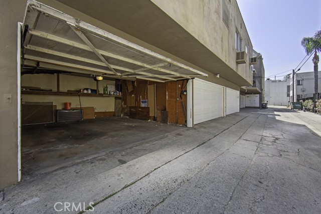 Detail Gallery Image 31 of 34 For 21 Alamitos #1,  Long Beach,  CA 90802 - 2 Beds | 2 Baths