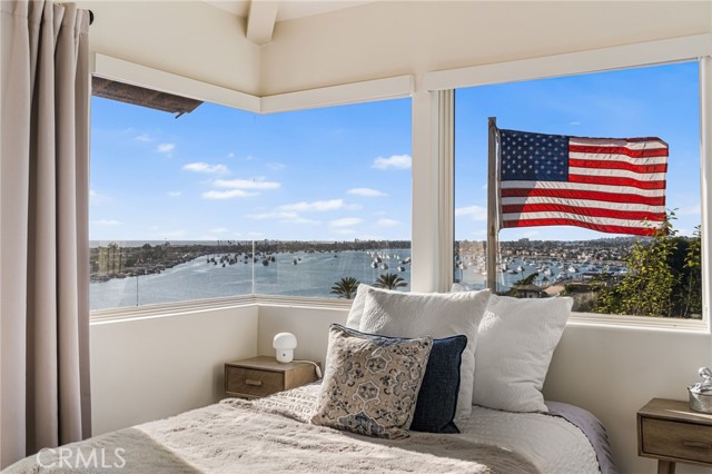 Detail Gallery Image 37 of 66 For 2301 Pacific Dr, Corona Del Mar,  CA 92625 - 4 Beds | 3/1 Baths