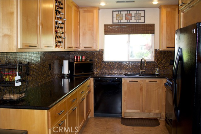 Detail Gallery Image 5 of 28 For 3113 Laramie Dr, Modesto,  CA 95355 - 4 Beds | 2 Baths