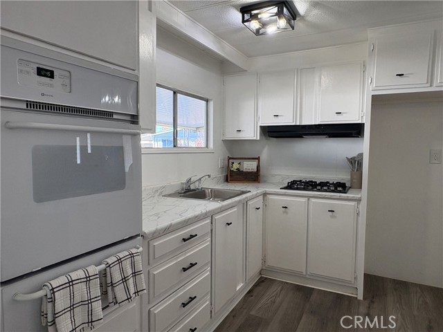 Detail Gallery Image 5 of 39 For 1895 W Devonshire Ave #27,  Hemet,  CA 92545 - 2 Beds | 2 Baths